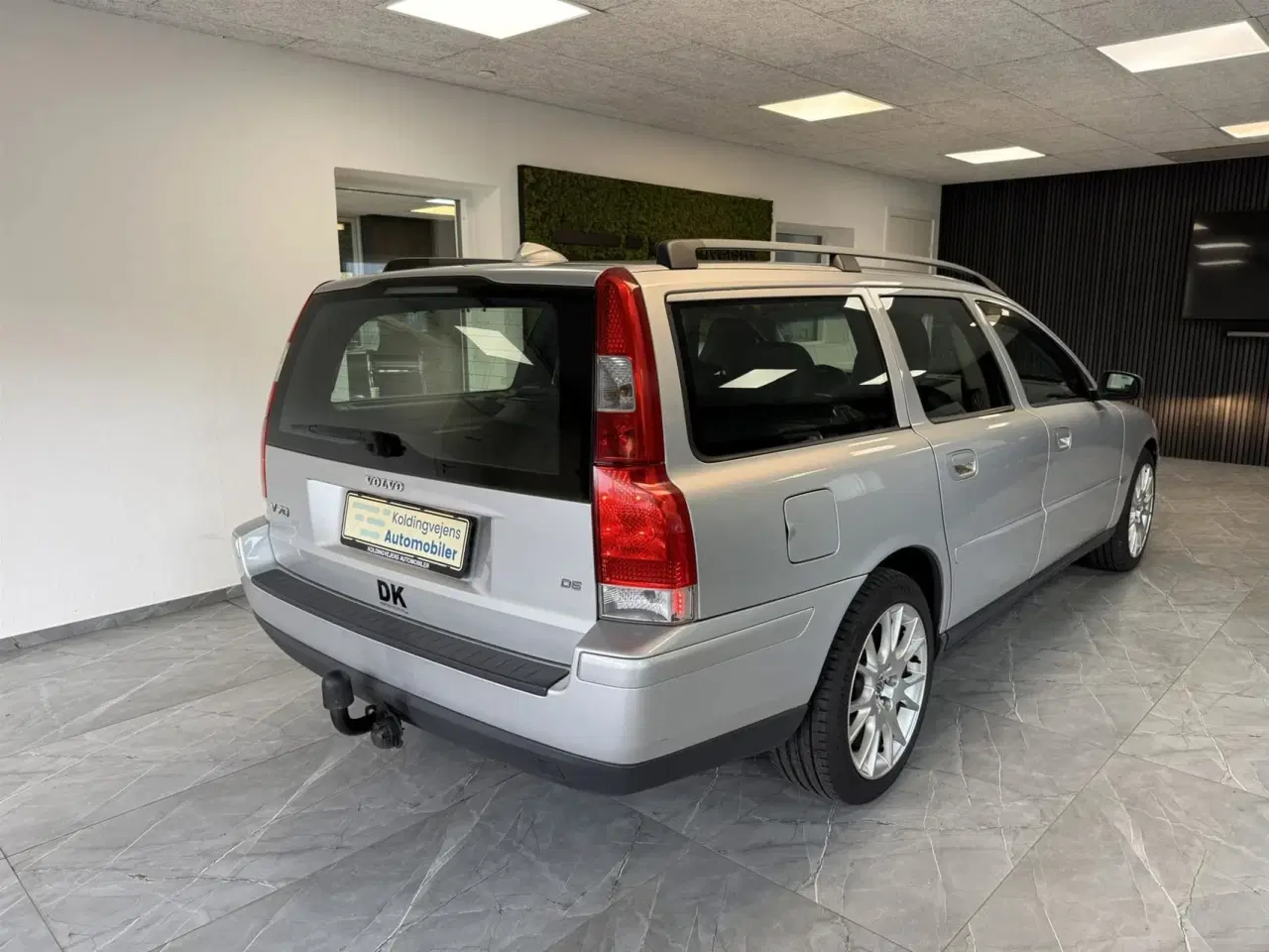 Billede 4 - Volvo V70 2,4 D5 Momentum 185HK Stc Aut.