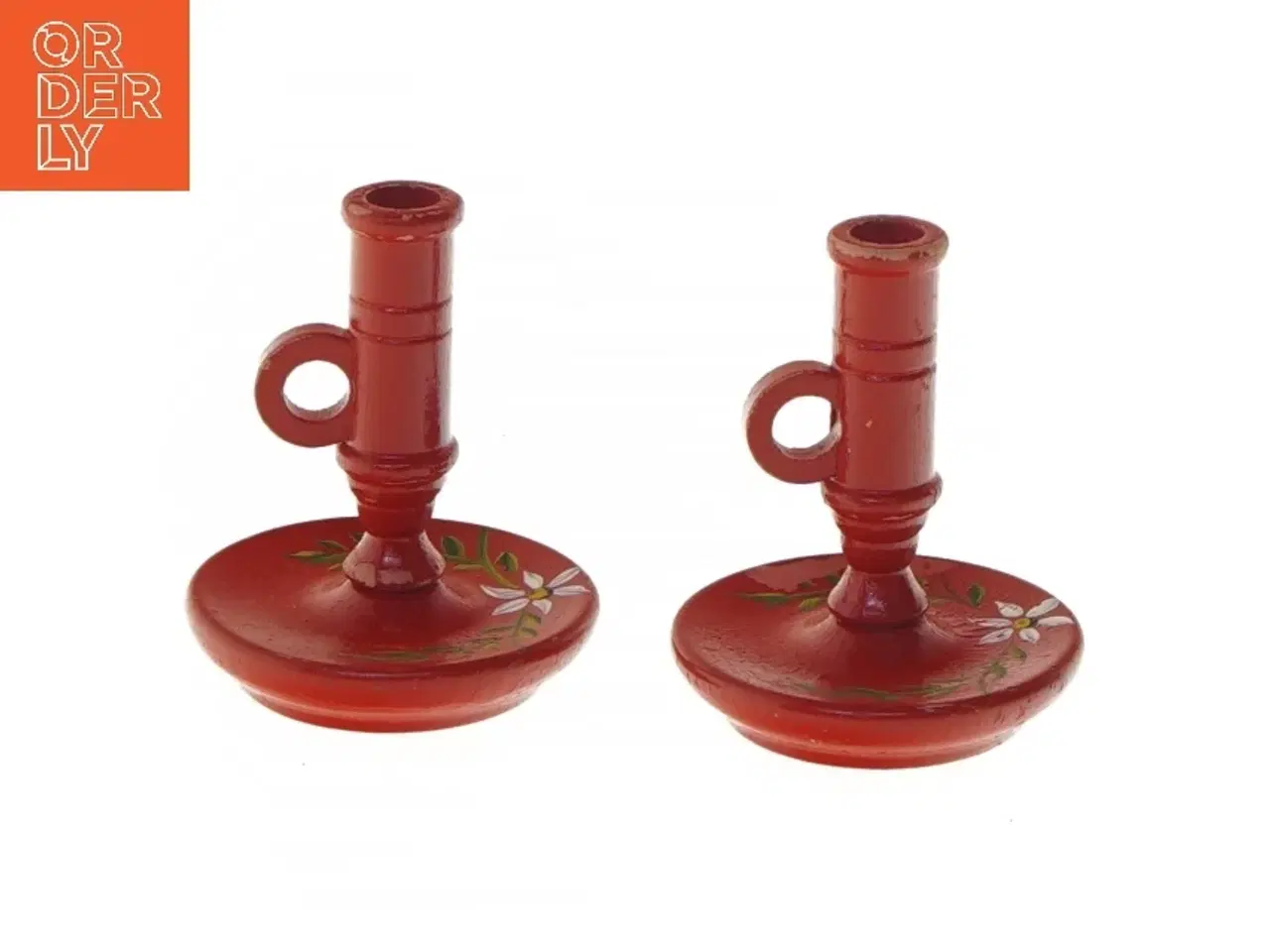 Billede 1 - Sæt med to røde lysestager (str. 8,5 cm)