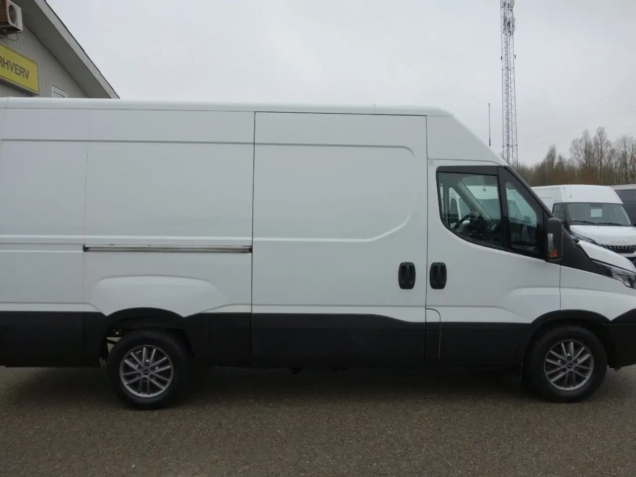 Billede 12 - Iveco Daily 3,0 35S18 12m³ Van AG8