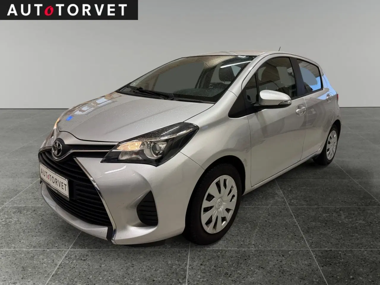 Billede 1 - Toyota Yaris 1,0 VVT-i T2 Touch