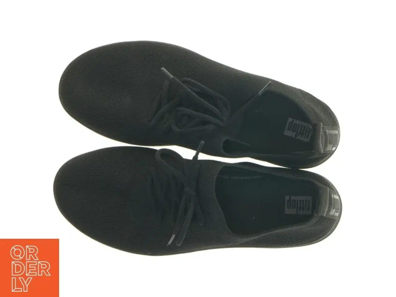 Billede 4 - UBRUGTE Sorte Uberknit sneakers fra Fitflop (str. 41)