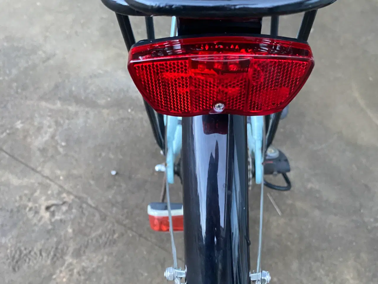 Billede 3 - Nyserviceret Kildemoes 28” damecykel med 7 gear