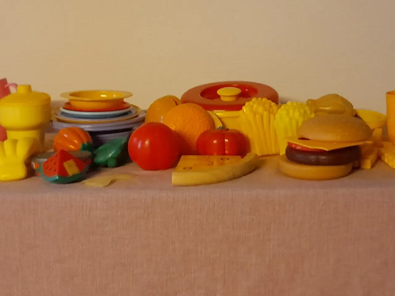 Billede 9 - Legemad og køkkenudstyr ( 75 dele).