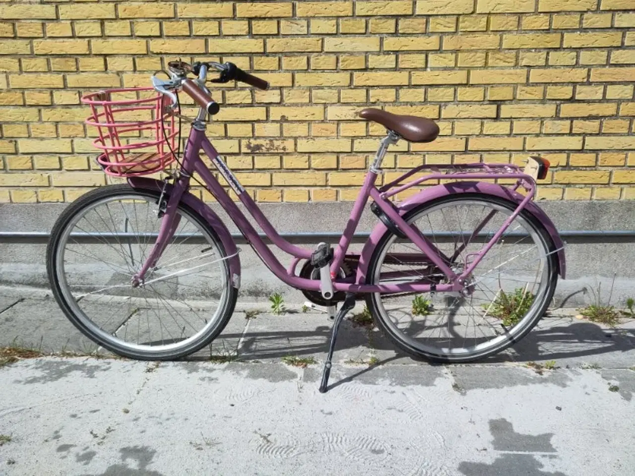 Billede 2 - Lilla pigecykel sælges