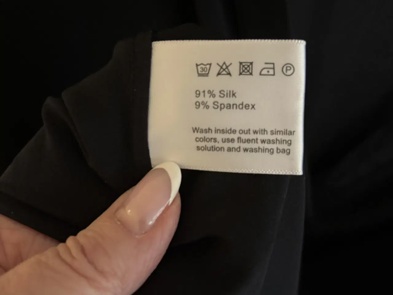 Billede 1 - Stenstrøms  Sort Silke Kjole ( 91 % silke ) 