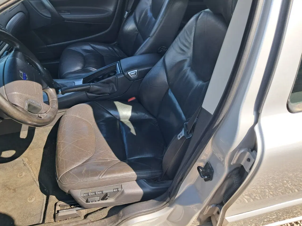 Billede 11 - Volvo V70 2,4 D 130 Momentum aut.