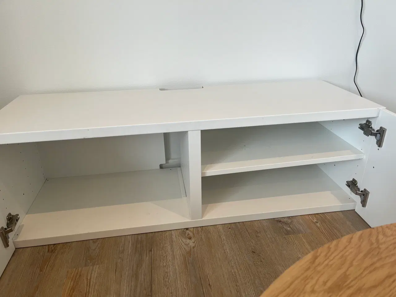 Billede 2 - TV-bord 