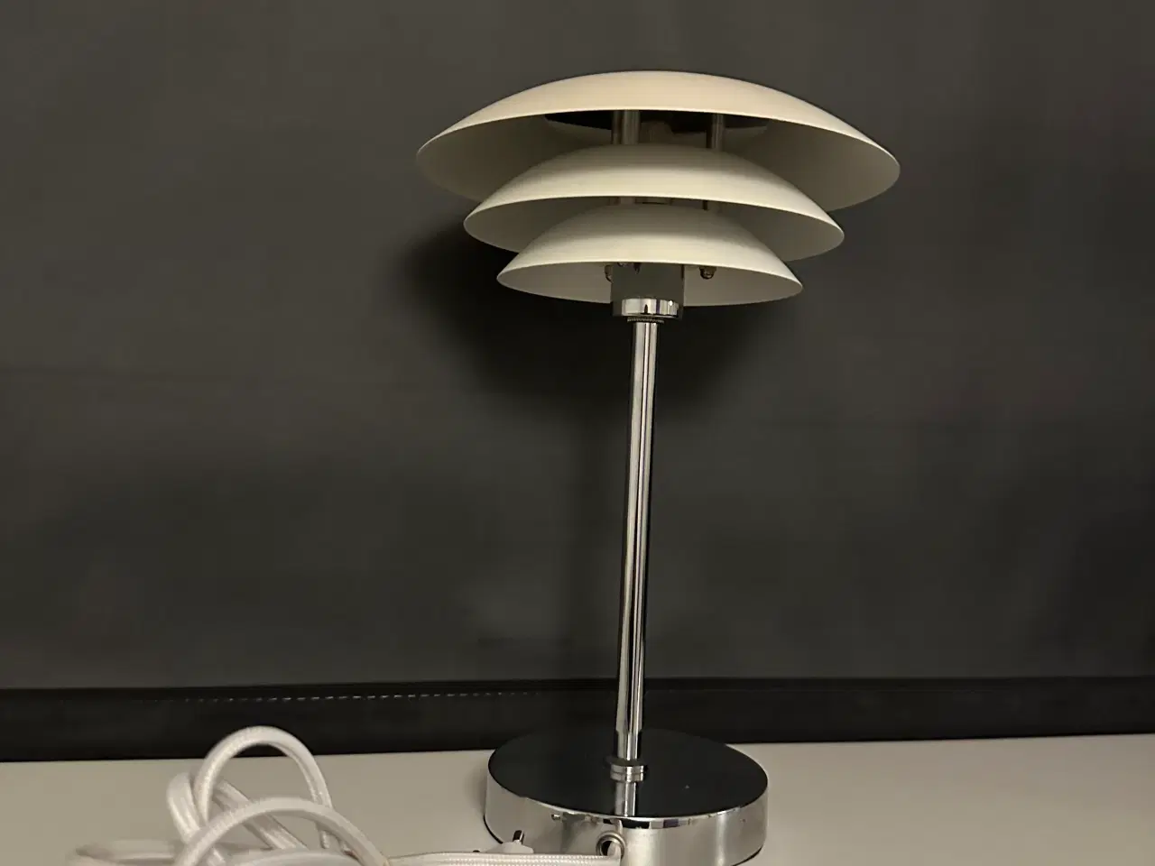 Billede 1 - Bordlampe dyberg larsen
