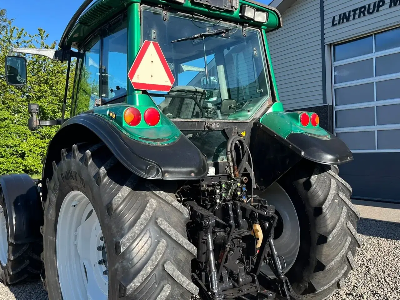 Billede 6 - Valtra T130 med 3.5ton frontlift