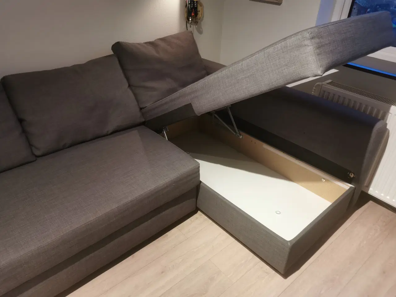 Billede 3 - Sovesofa, hjørnesofa med magasin - som ny