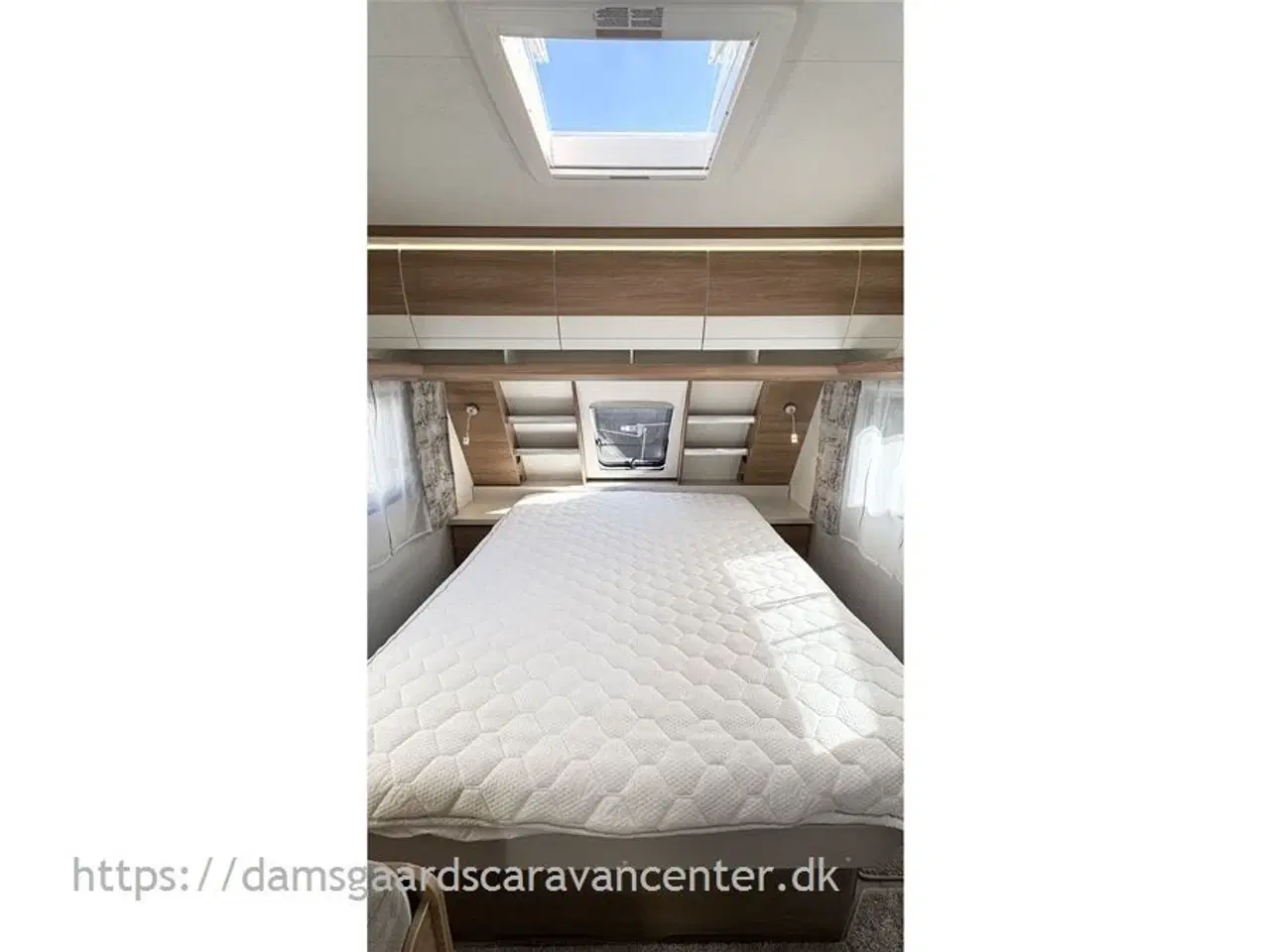 Billede 7 - 2022 - Hobby De Luxe 460 SFf   Queensbed-Gulvtemp.-Mover-Telt