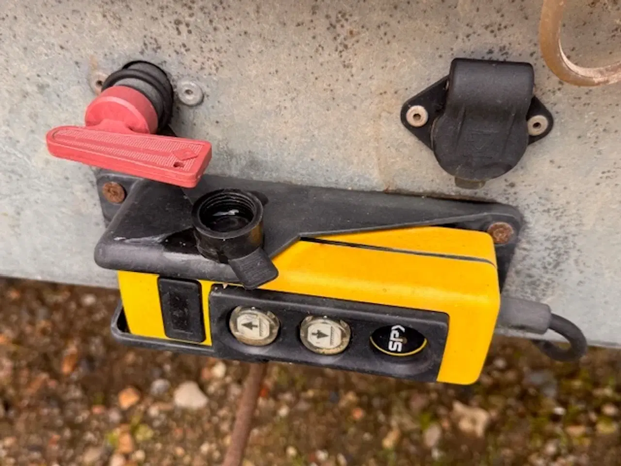 Billede 4 - Humbaur HTK 3500.41 3 Aksler. 3 vejs elektrisk Tip
