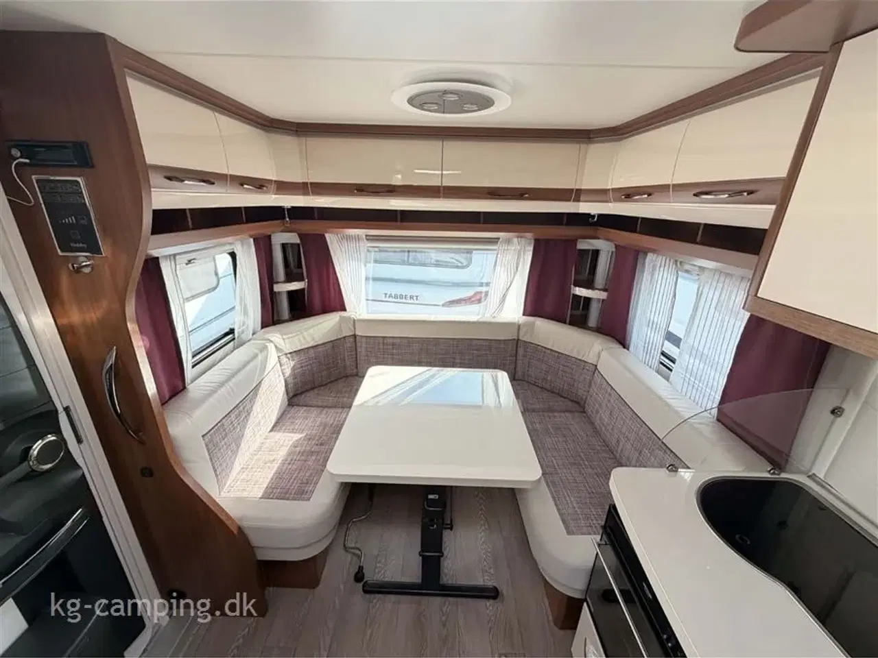 Billede 5 - 2017 - Hobby Excellent 495 UFe   Dobbeltseng, posemarkise, Mover, Aircondition og meget meget mere.