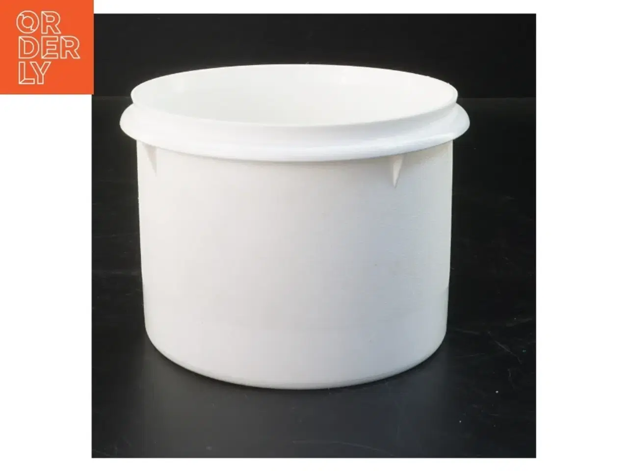 Billede 2 - Tupperware opbevaringsboks med låg fra Tupperware (str. Ø 13 cm)