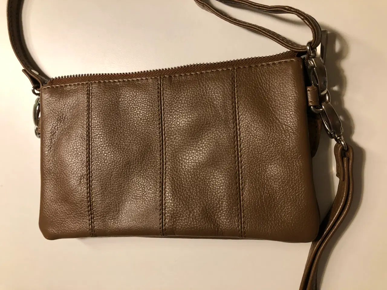 Billede 2 - Skuldertaske / håndtaske fra Aura i ægte læder