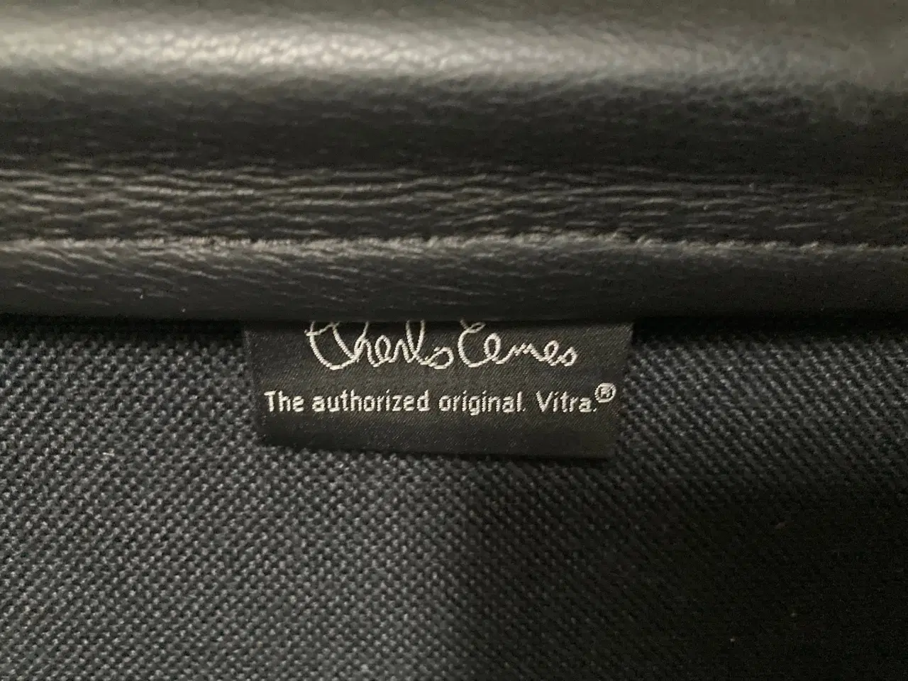 Billede 9 - Eames loungestol, model EA-222 Softpad