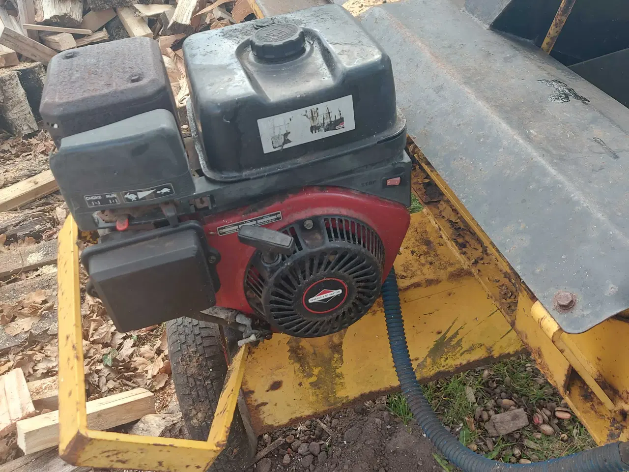 Billede 4 - Benzin brændeflækker B&S