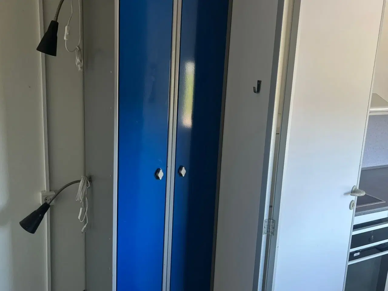 Billede 22 - Scanvogn Mandskabsvogn Stampe Skurvogn / Mandskabsvogn / Beboelsesvogn med køkken og toilet