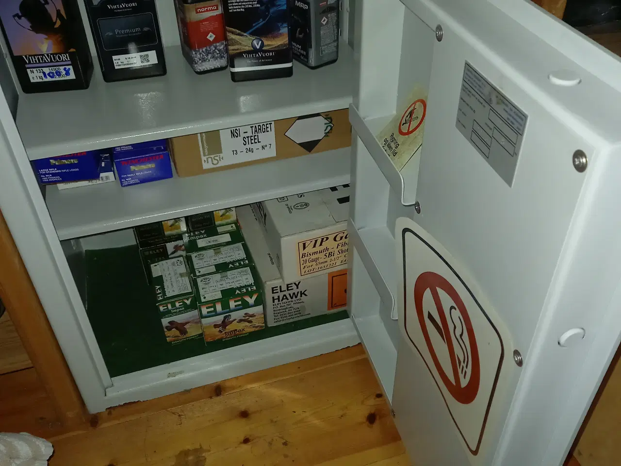 Billede 2 - Stort pistol-/ammunitionsskab sælges