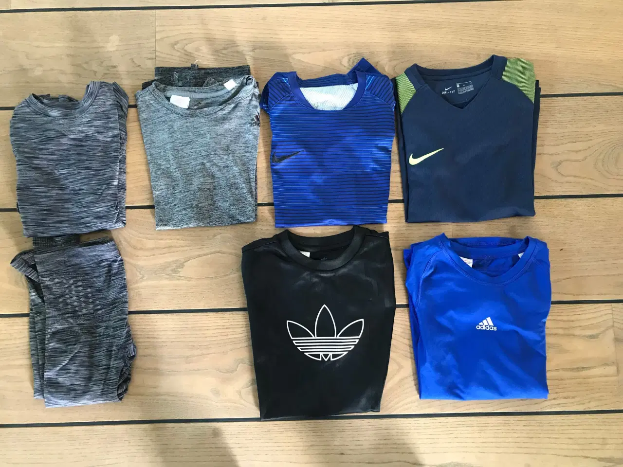 Billede 1 - Nike & Adidas tøjpakke str. 137-152