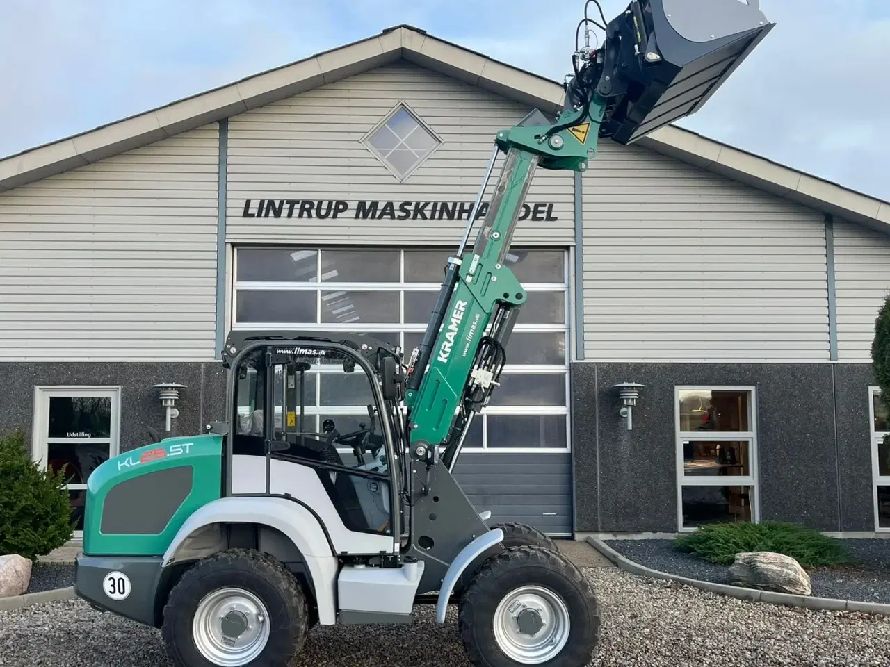 Billede 15 - Kramer KL25.5T JULE/NYTÅRSTILBUD med Teleskoparm, så den har stor rækkevidde og fleksibilitet.