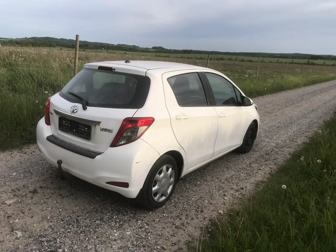 Billede 9 - Ny syn Toyota Yaris 1.4-4d 2013 Grøn ejerafgift