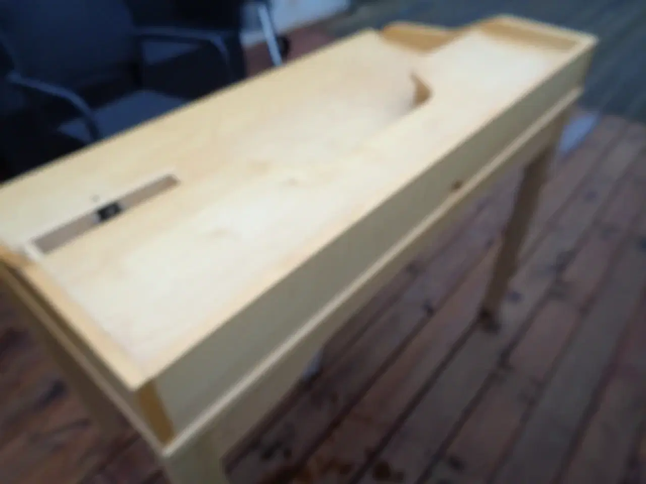 Billede 4 - Skrivebord