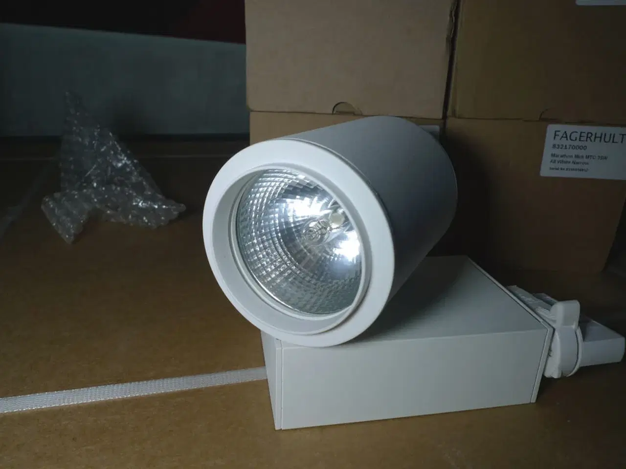 Billede 2 - 5 stk. lamper t/lysskinne, hvid