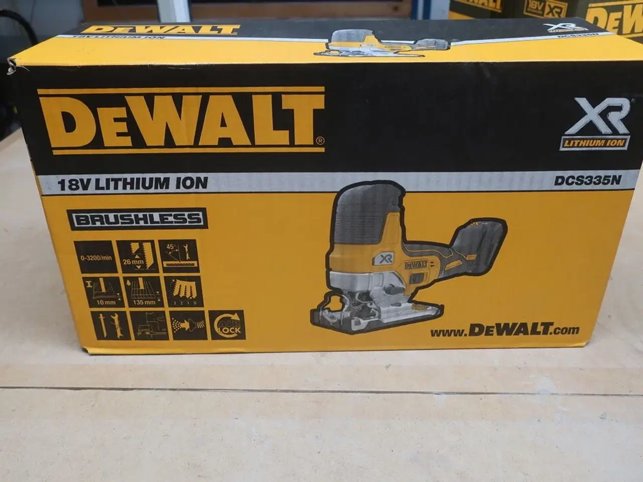 Billede 1 - Stiksav DEWALT DCS335N
