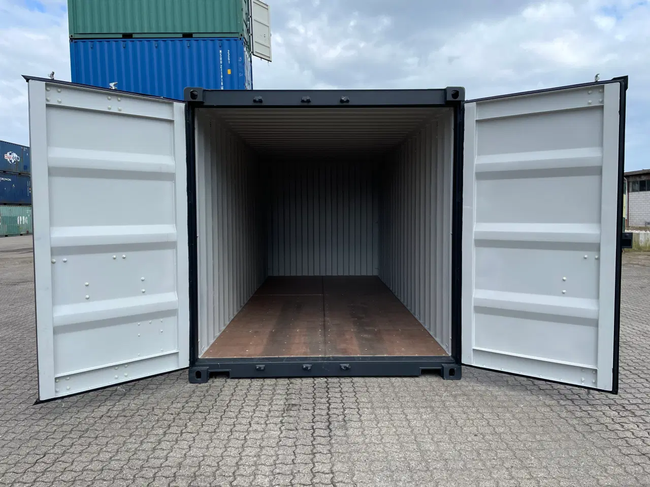 Billede 2 - 20´ fods Container i farve Ral: 7021 nye one way