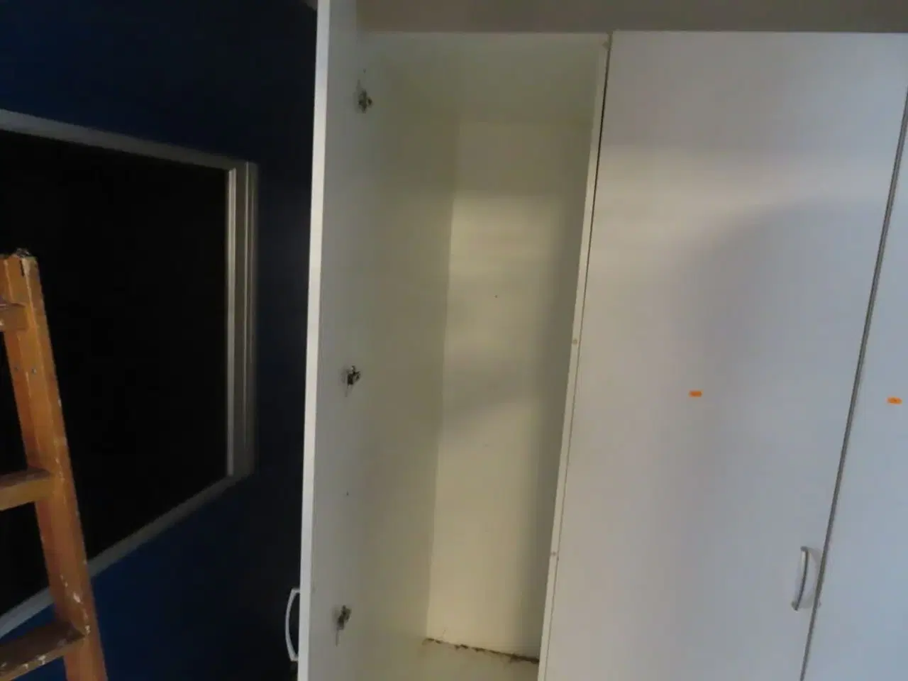 Billede 2 - 3 stk. Skabe