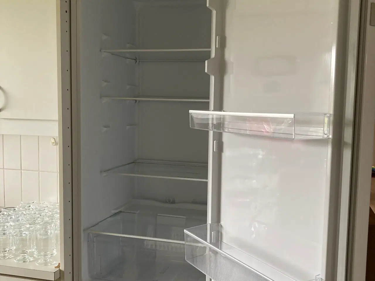 Billede 3 - Køleskab Gram