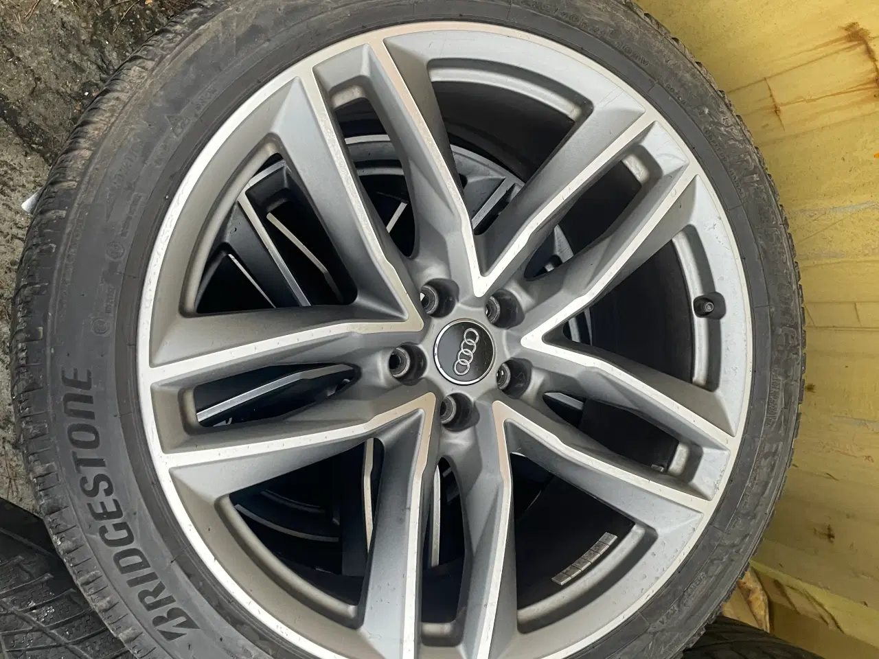 Billede 2 - Audi SQ7 vinterhjul originale 21”