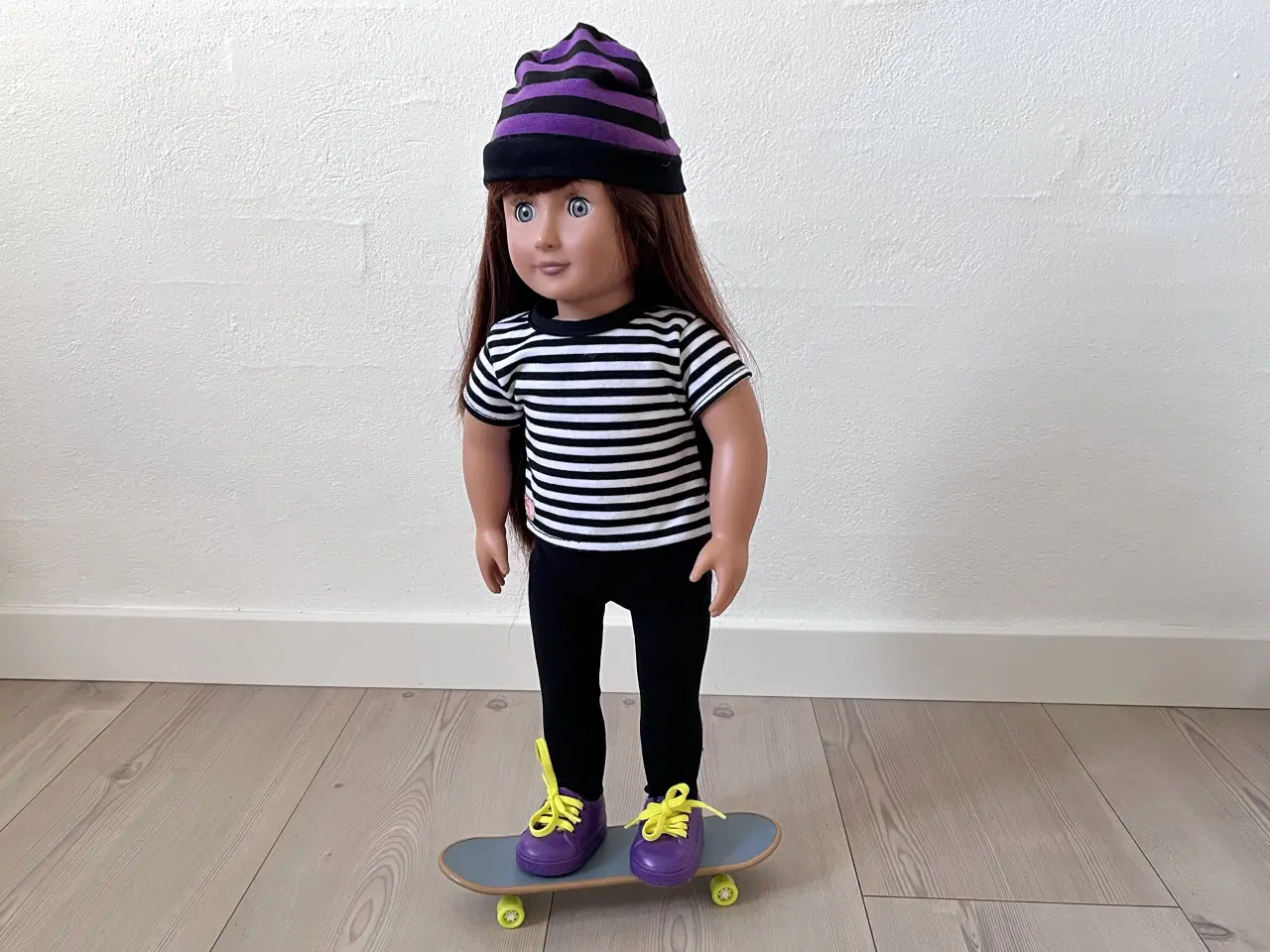 Billede 3 - Our Generation Dukke, Skater dukke.