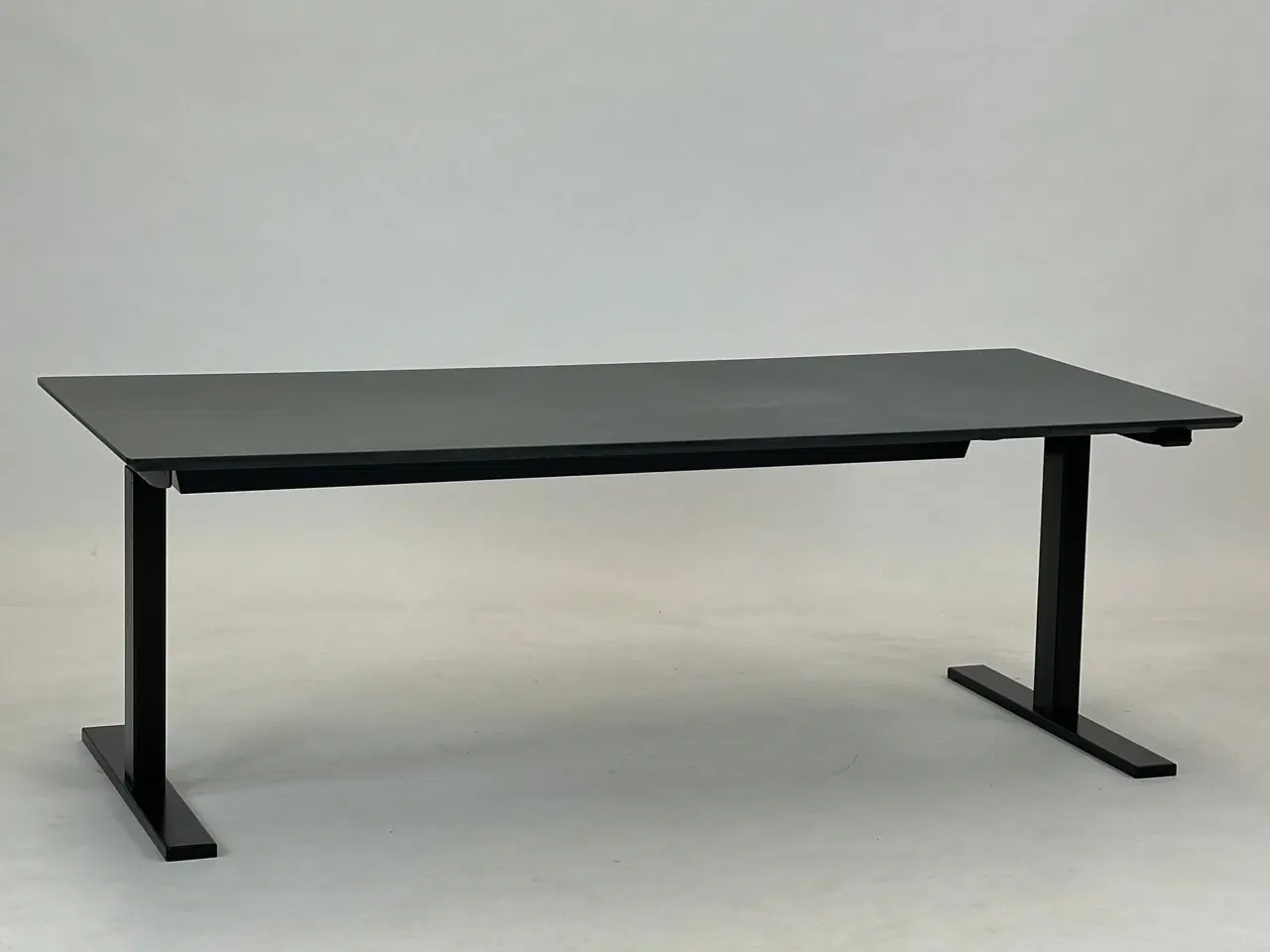 Billede 1 - Hæve-/sænkebord 180x80 - Linak