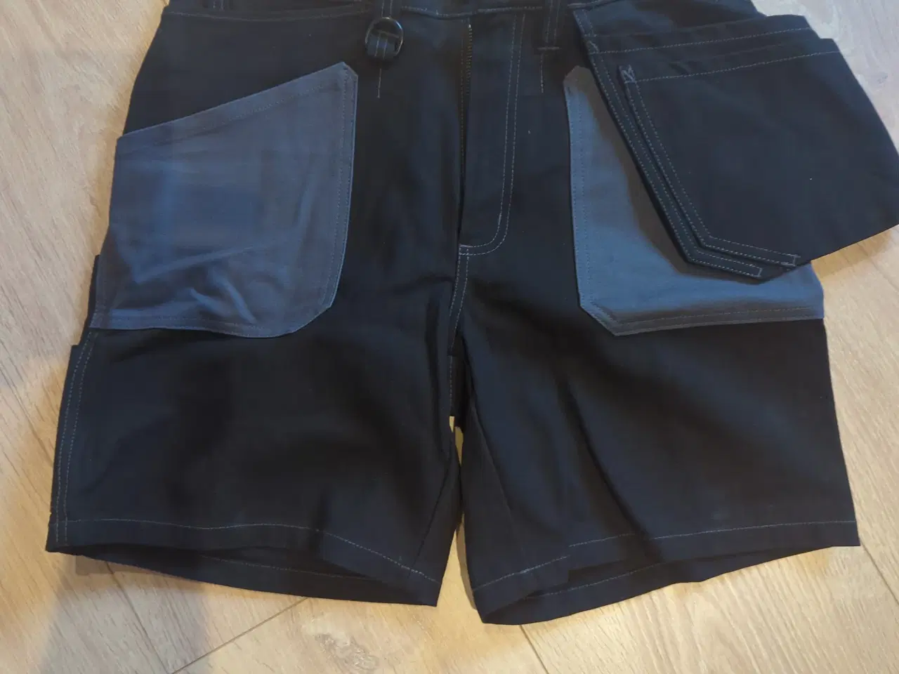 Billede 1 - Snedker shorts fra biltema