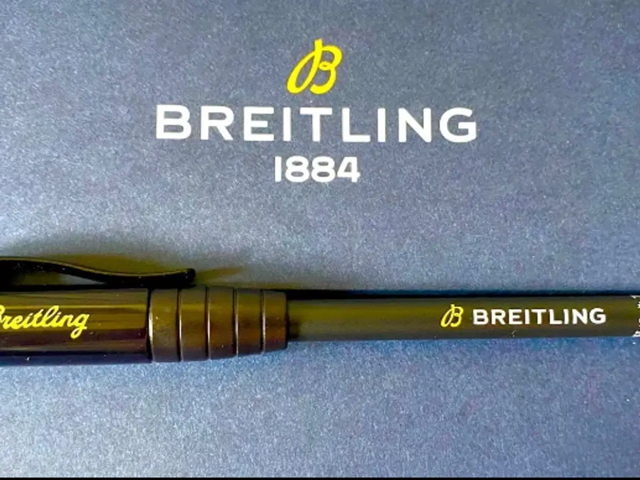 Billede 7 - Breitling: kasket/ merchandise + blyant med viskel