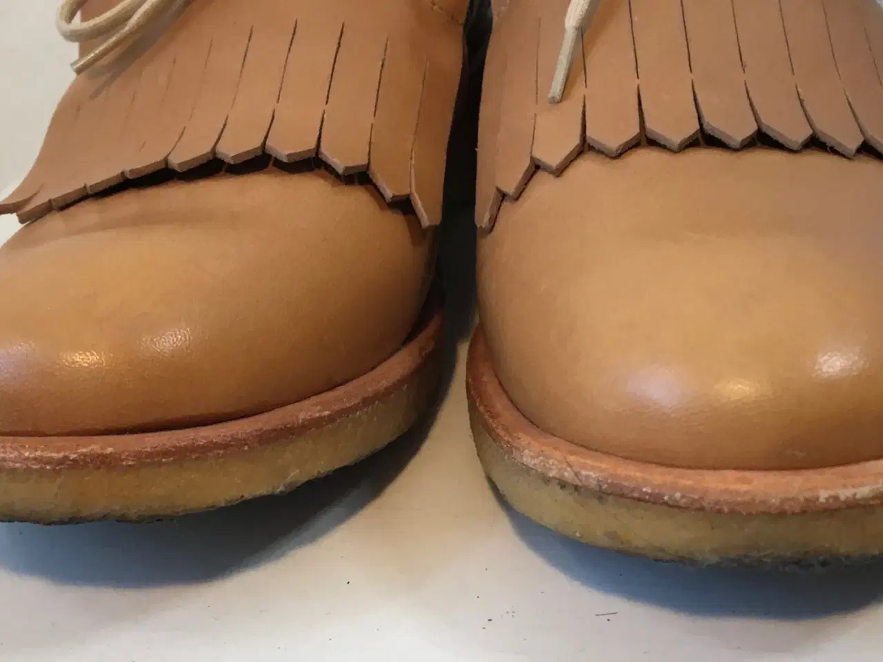 Billede 3 - Angulus, snøresko, str 39