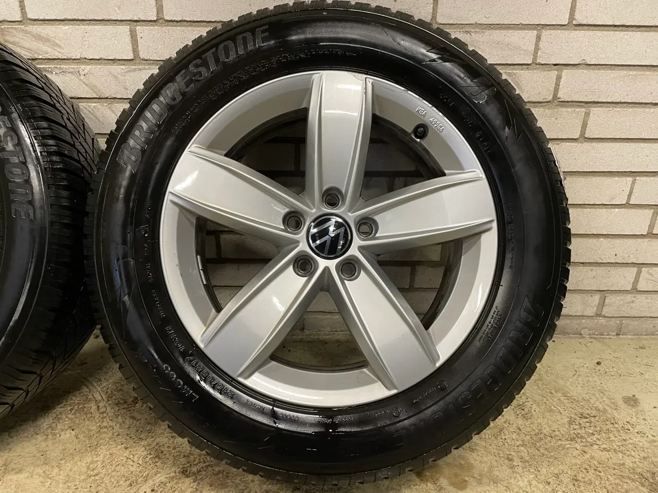 Billede 4 - 17 VW Tiguan 215/65r17 Ref.213 vinter