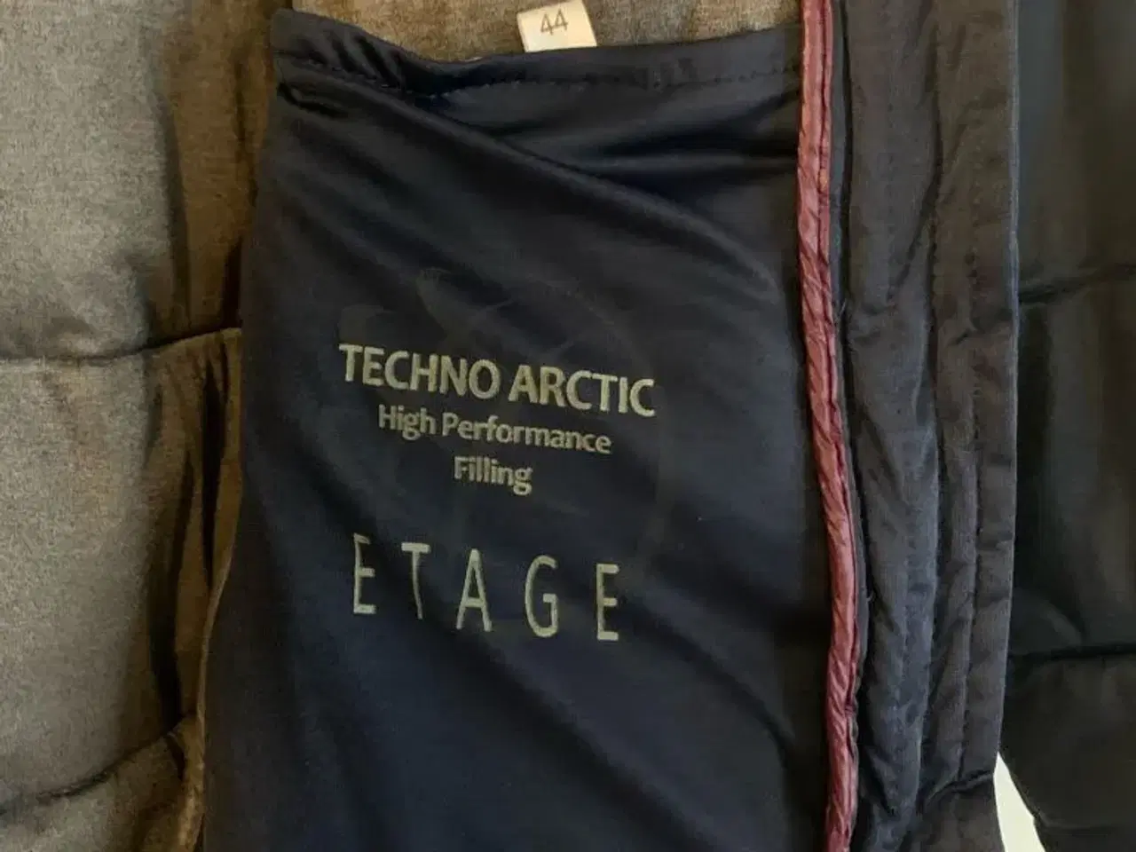 Billede 3 - Techno Arctic jacket with coyote fur