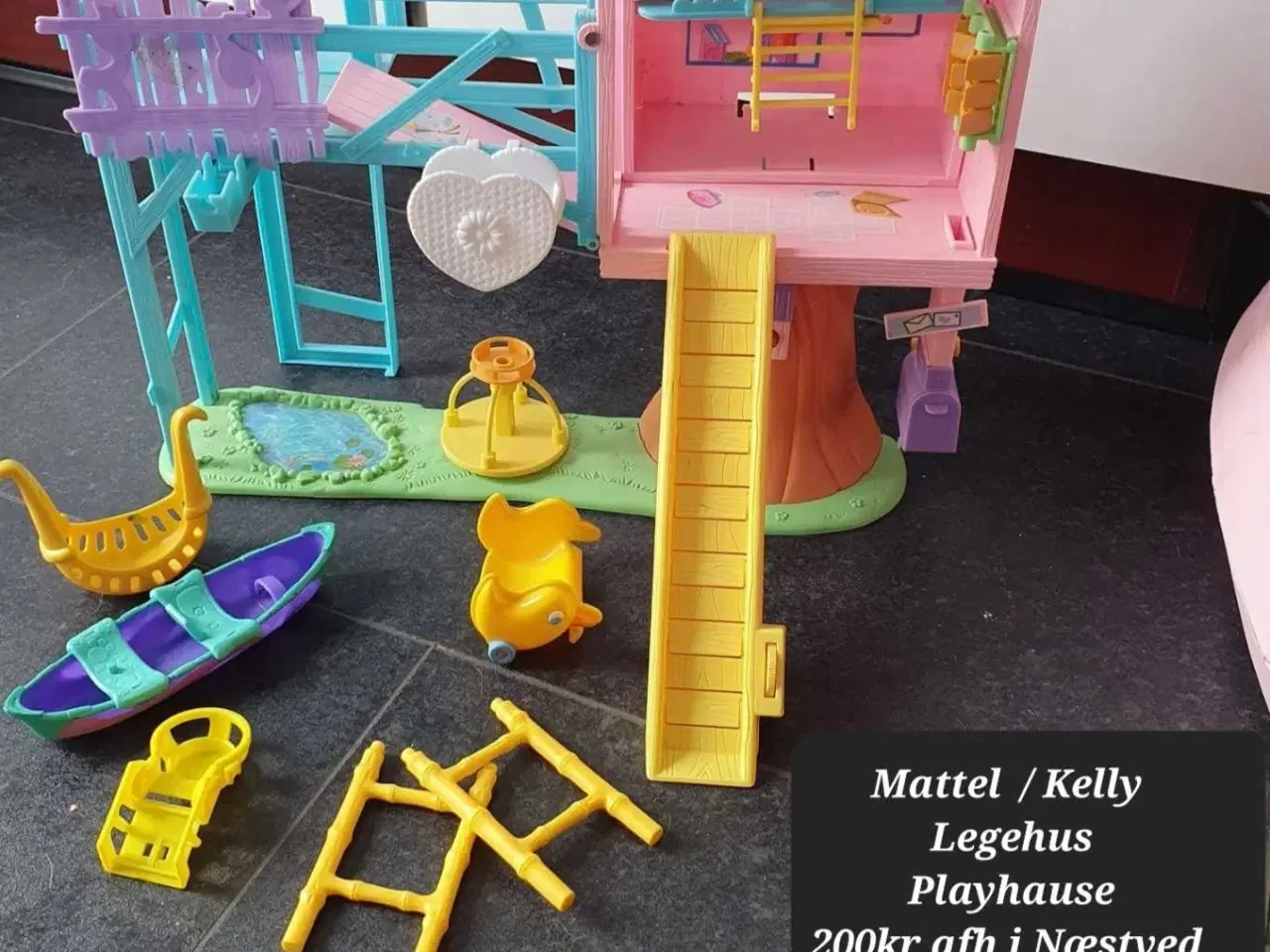 Billede 1 - Kelly legehus/ Barbie