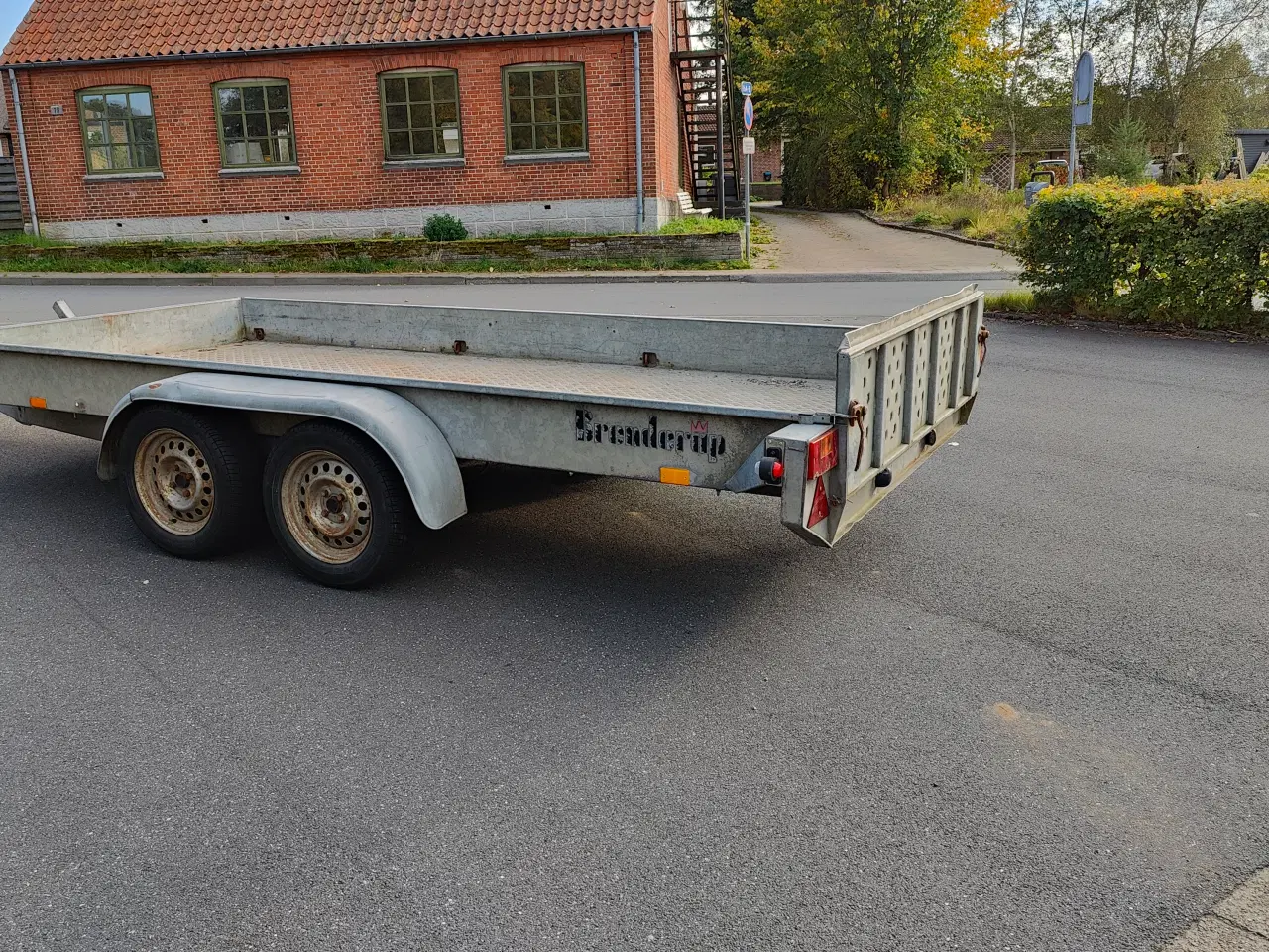 Billede 4 - Brenderup 2500kg multi/maskintrailer med tip