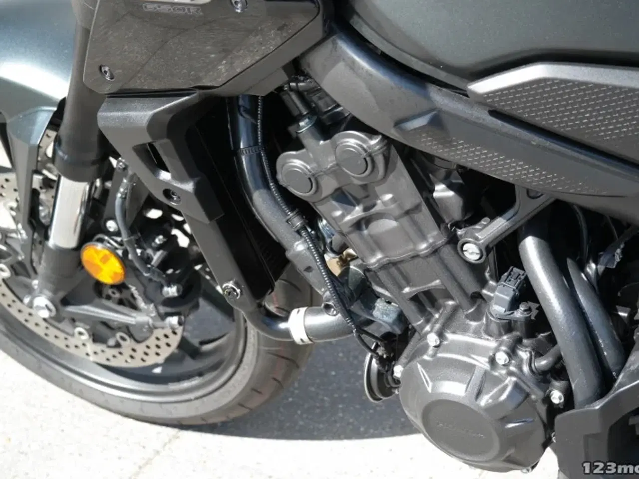 Billede 24 - Honda CB 650 R MC-SYD       BYTTER GERNE