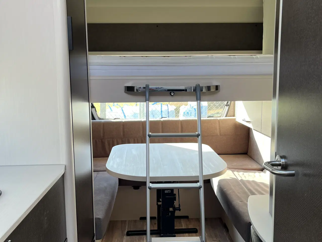 Billede 6 - 2020 Dethleffs c’go up med hæve/sænkeseng