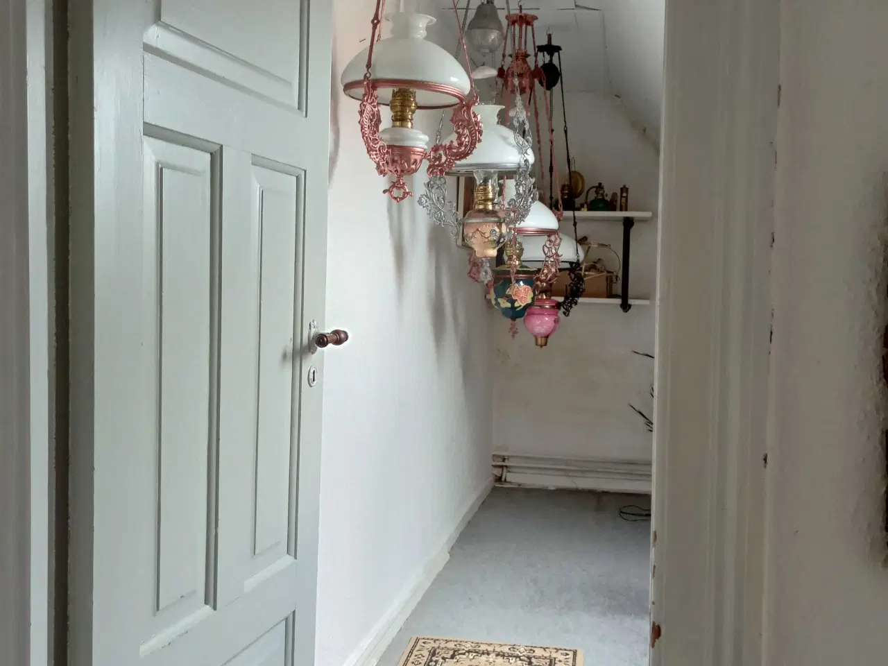 Billede 6 - Gamle hænge majolika petroleums lamper 