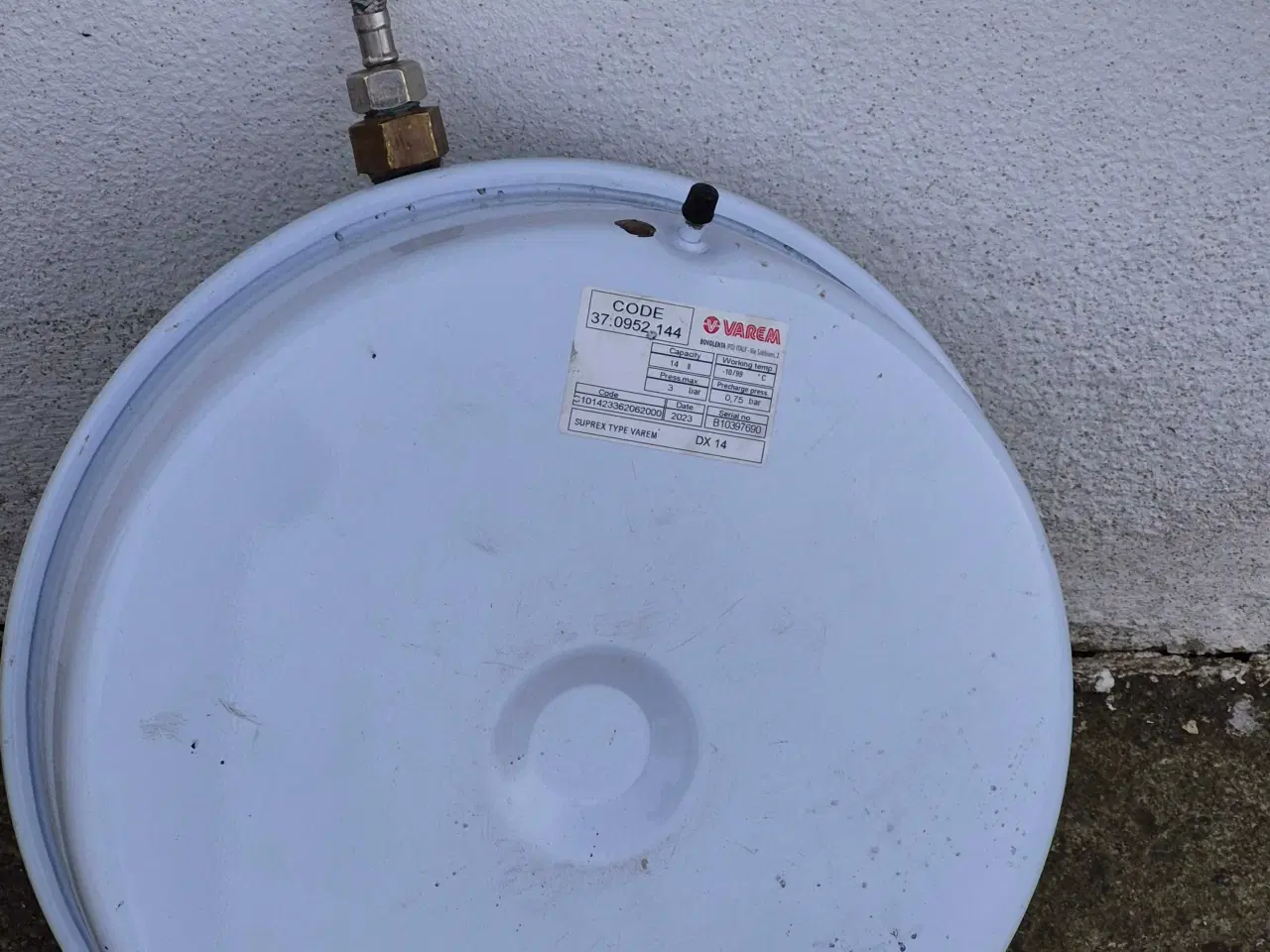 Billede 2 - Varmtvandsbeholder og ekspansion beholder 