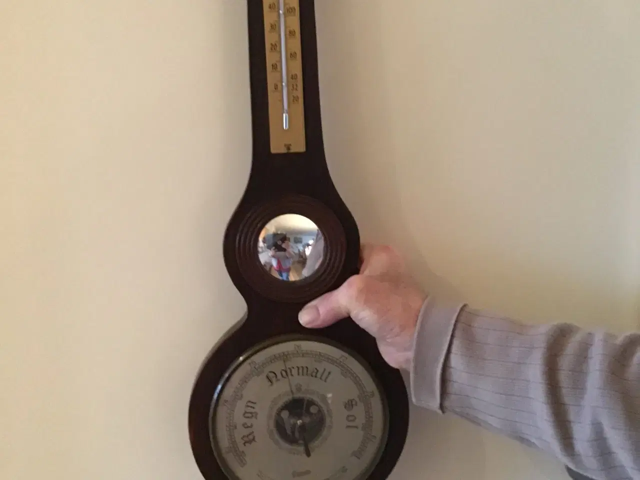 Billede 2 - Antikt termometer. Flot. Træ, maghoni? 