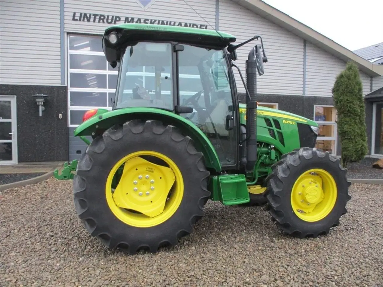 Billede 20 - John Deere 5075E  med koblings frit vendergear ved rattet og 40kmt gearkasse