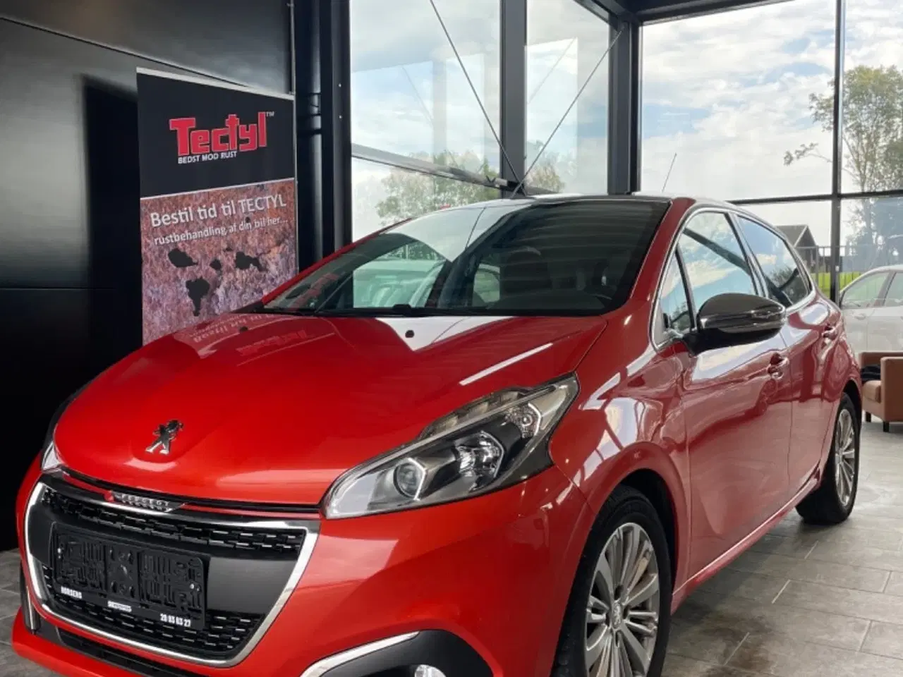 Billede 1 - Peugeot 208 1,2 e-THP 110 Allure Sky