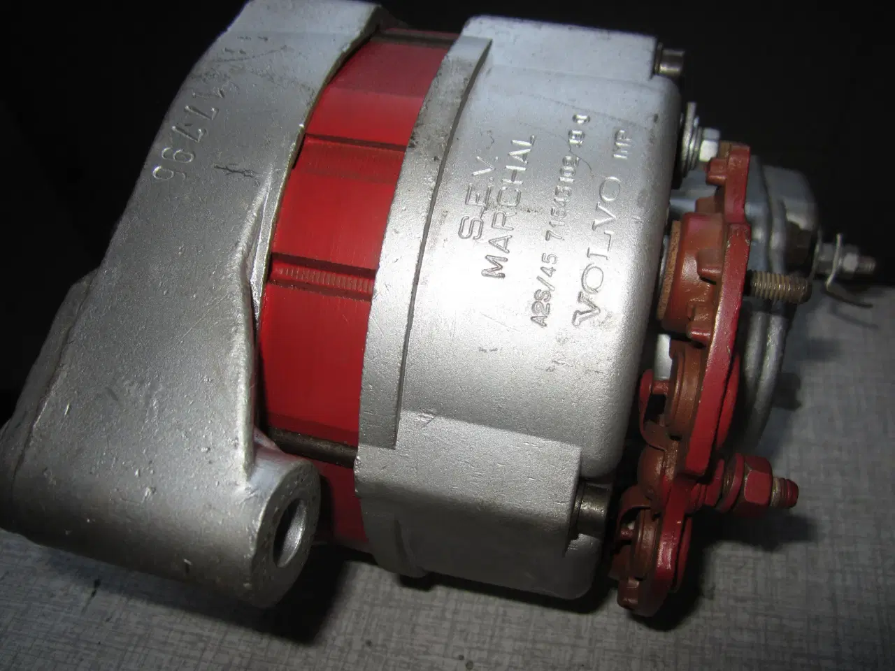 Billede 1 - Volvo Generator dynamo og relæer